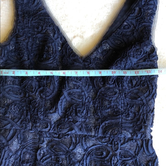 BCBG MAXAZRIA DRESS. - Picture 8 of 10